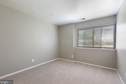 1758 Westwind Way, Mc Lean VA 22102-1612 exterior