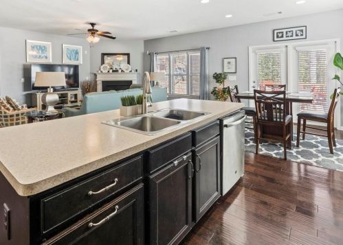 121 Lankford Rd, Tucker GA 30084-1821 exterior