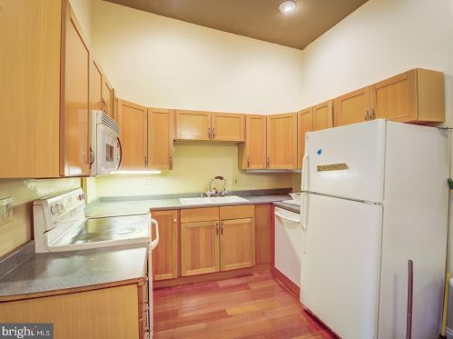 1324 Kenyon St, Washington DC 20010-2493 exterior