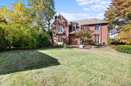 704 Devonshire St, Pittsburgh PA  15213-2906 exterior