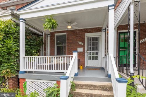 1623 Monroe St, Washington DC  20010-1803 exterior