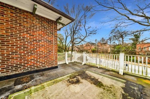 824 Briarcliff Pl, Atlanta GA 30306-3902 exterior