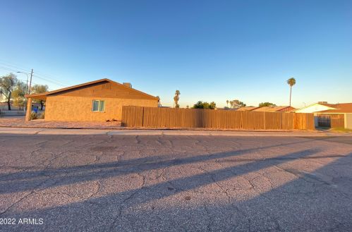 2201 59th Ave, Phoenix AZ  85035-3630 exterior