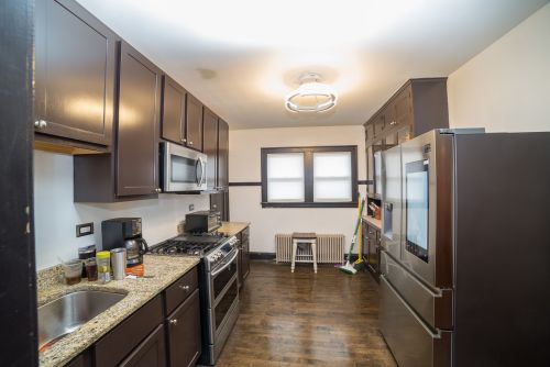 831 19 Ave, Broadview IL 60153-1726 exterior