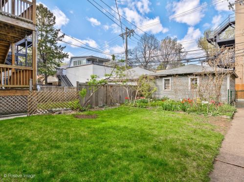 2008 Addison St, Chicago IL 60618-6102 exterior