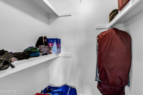 2839 Charleston Ave, Phoenix AZ  85053-1712 exterior