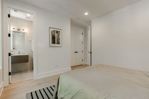 1909 Dayton St, Chicago IL 60614-5028 exterior