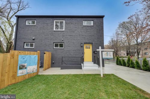 5112 Southern Ave, Washington DC 20019-5848 exterior