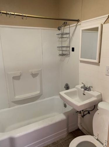 62 Elliot St, Worcester MA 01605-2955 exterior