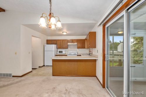 5887 Ln Casa Ct, Grand Rapids MI 49508-6295 exterior