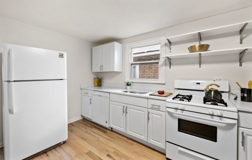 464 Artesian Ave, Chicago IL 60629-1210 exterior