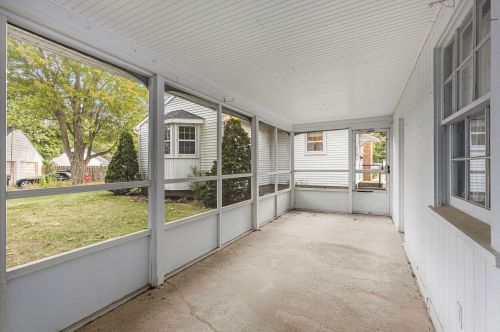 2335 Sharon Ave, Wyoming MI exterior