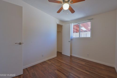 8105 Beverly St, Tucson AZ 85710-5929 exterior