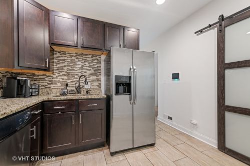 1025 Mayfield Ave, Chicago IL 60638-4404 exterior