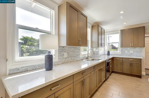 1214 Oregon St, Berkeley CA 94705-1106 exterior