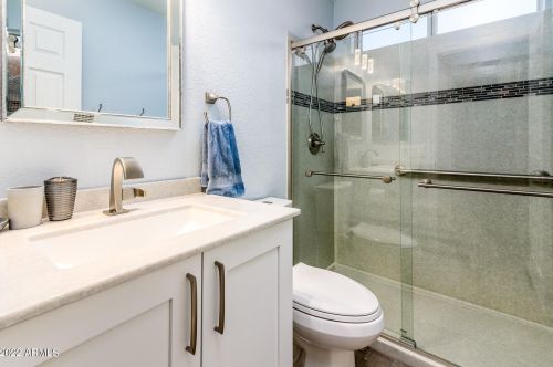 6692 Cypress Point Dr, Chandler AZ  85249-4332 exterior