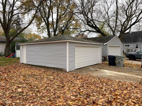 4937 Crawford Ave, Milwaukee WI  53220-2005 exterior