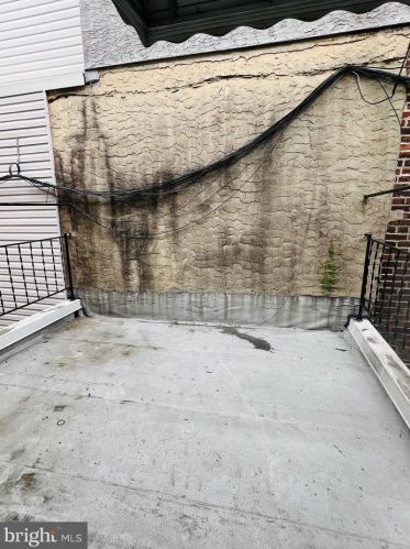 1011 Christian St, Philadelphia PA 19147-3736 exterior