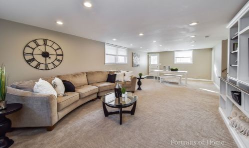 818 Saylor Ave, Elmhurst IL 60126-3827 exterior