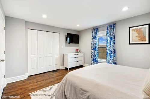 4705 Berteau Ave, Chicago IL  60641-1806 exterior