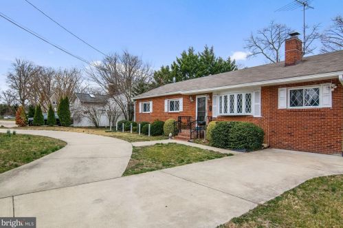 6662 Kings Hwy, Alexandria, VA 22306-1506