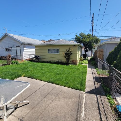 4427 Mason Ave, Chicago IL 60630-1912 exterior