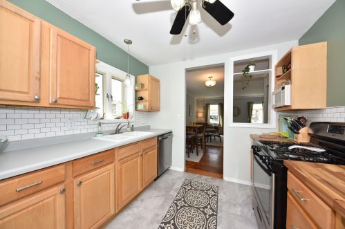 1214 Roadsmeet St, Milwaukee WI  53212-2646 exterior