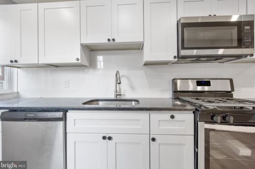 2771 Constitution Rd, Camden NJ  08104-2913 exterior