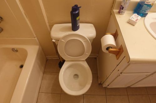 6676 Chupp Rd, Lithonia GA 30058-7652 exterior