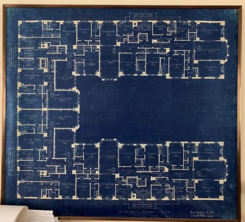 5836 Stony Island Ave, Chicago IL  60637-2061 exterior