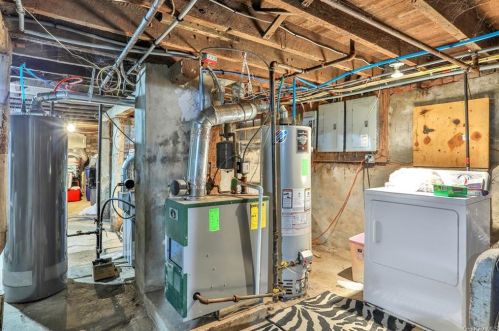 190 Winnikee Ave, Poughkeepsie NY 12601-2731 exterior