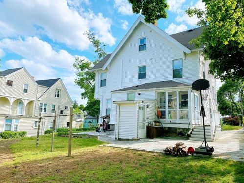 54 Grand View Ave, Quincy MA  02170-3302 exterior