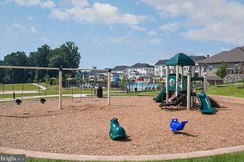 1307 Autumn Brook Ave, Silver Spring MD  20906-6752 exterior