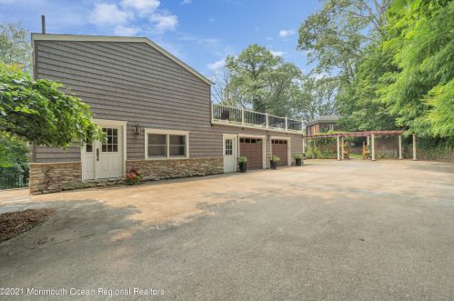 50 Hooper Ave, Atlantic Highlands NJ  07716-1537 exterior