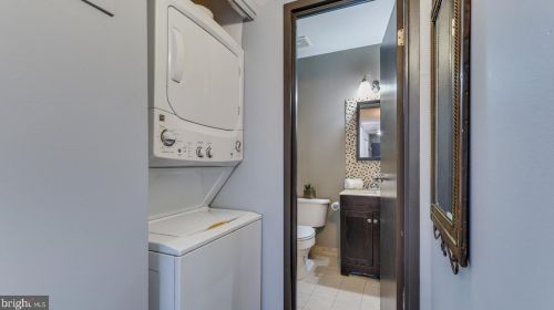 280 Bridgewater Rd, Chester PA 19014-2138 exterior