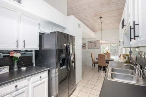 18439 16th Way, Phoenix AZ  85022-1349 exterior