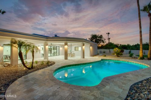 9919 47th Pl, Phoenix AZ  85028-4242 exterior