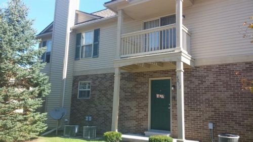 4075 Stonebridge, Holly MI  48442-9529 exterior