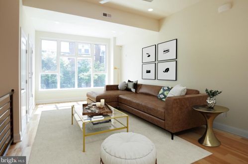 1858 Frankford Ave, Philadelphia PA 19125-2415 exterior