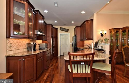 45 Villa Dr, Warminster PA 18974-3780 exterior