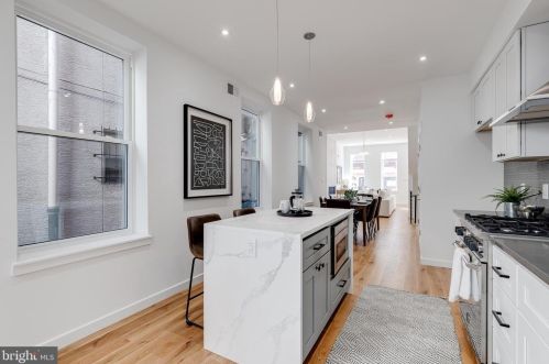 628 19 St, Philadelphia PA 19121-4120 exterior