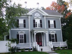 114 Temple St, Newton, MA 02465-2314