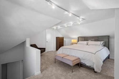 1233 Biltmore Ave, Pittsburgh PA  15216-2354 exterior