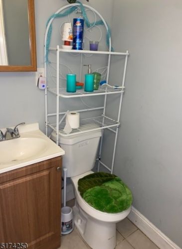 26 Becker Ter, Irvington NJ 07111-1311 exterior