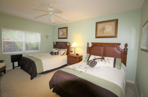 8333 Mulligan Cir, Fort Pierce FL 34986-3280 exterior