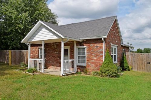 105 Elm Ave, Clever, MO 65631-9150