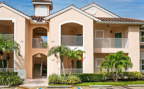 9827 Perfect Dr, Fort Pierce, FL 34986-3032