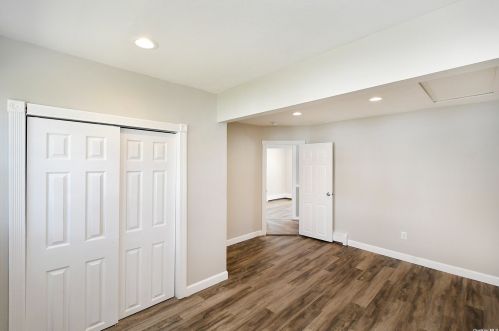 71 Pkwy Blvd, Hauppauge NY 11779-4650 exterior