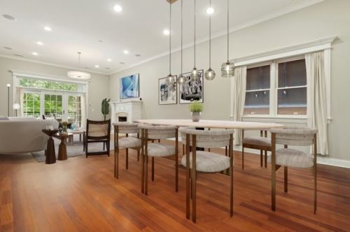 106 Sangamon St, Chicago, IL 60607-2202