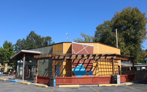 702 Douglas Ave, Kalamazoo MI  49007-2325 exterior